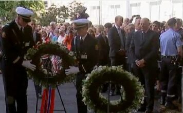 Норвегия вспоминает жертв прошлогоднего теракта