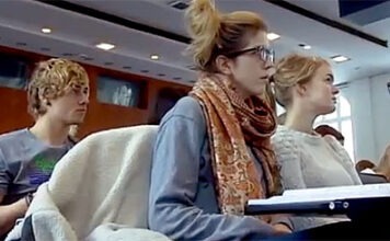 Правило о месте жительства студентов нарушает законодательство ЕС Видеокадр пользователя deutschewelle, YouTube