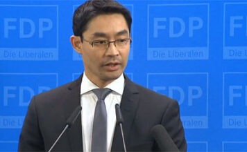 Бундестаг отказался от иска на запрет НДПГ Видеокадр пользователя N24de, YouTube