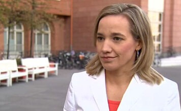 Видеокадр пользователя N24de, YouTube