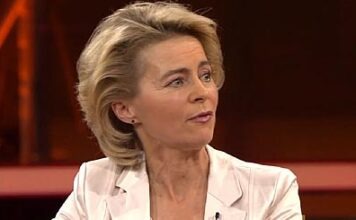 Впервые министром обороны Германии стала женщина