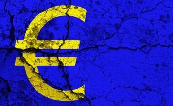 Кому выгоден дешёвый евро