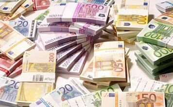 Немцы хранят дома целые состояния