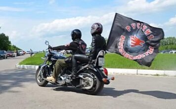 «Русских мотоциклистов» задержали в аэропорту Берлина