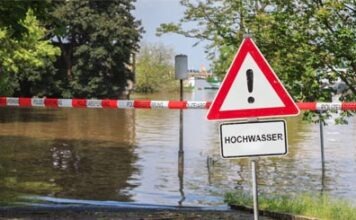 Непрерывные дожди на юго-западе Германии вызвали наводнения и оползни