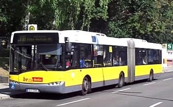 В Берлине появился электроавтобус Solaris на индуктивной зарядке