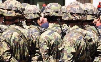 Голландские солдаты в тюрбанах испугали прохожих в Гессене