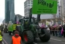 Более 10.000 человек требовали проведения аграрной реформы