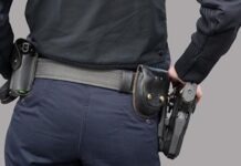 Раненый полицейскими мужчина умер в Херне