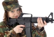 В Минобороны ФРГ тестируют одежду для беременных женщин-солдат