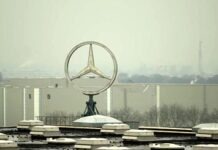 Mercedes потратит 500 млн. евро на конкурента «Гигафабрики»