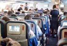 Пассажиров эвакуировали из самолета в ФРГ из-за подозрительного разговора