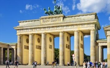 В Германии отмечают 30-летие падения Берлинской стены