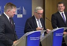 Юнкер сбросил телефонный звонок Меркель