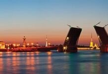 Немецких полицейских допросили в России: министерство предостерегает от поездок