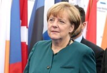 Консерваторы требуют отставки Меркель