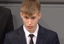 Школьник из Уренгоя покаялся в Бундестаге за «невинно убиенных» нацистов
