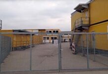 100 беженцев устроили беспорядки в транзитном центре