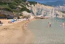 Самоубийства немецких туристов на Кефалонии: полиция подозревает сатанизм