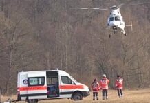 Воскресная вылазка чуть не закончилась трагедией: вся семья провалилась под лед