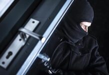 Жительница Оффенбаха закрыла грабителя в подвале