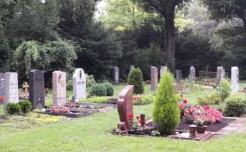 Жители Германии всё больше экономят на похоронах