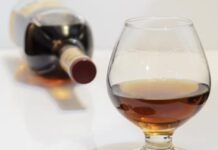 В Баварии пастор хочет приблизить прихожан к Богу с помощью виски