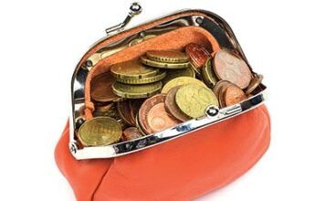 Осторожно с мелочью: автоматы в супермаркетах съедают до 12%