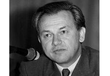 Германия поздравляет издателя, профессора, доктора Хуберта Бурду с 80-летием