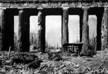 Американский «конфетный пилот» Халворсен отмечает 100-летний юбилей и хочет снова посетить Берлин