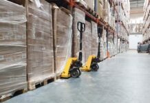 Какие товары первой необходимости покупают сейчас жители Германии