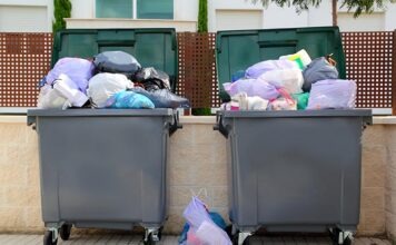 Уточнение относительно директивы ЕС: непригодную одежду можно выбрасывать в мусор