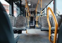 В Висбадене проводится тестирование сверхдлинного автобуса