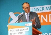 Мерц отметил 70-летие на фоне падения рейтинга