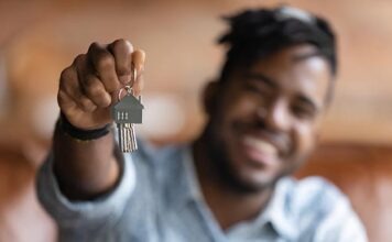 Исследование DeZIM: иностранцы сталкиваются с дискриминацией на рынке аренды жилья