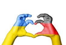 Украинцы открыли в Берлине «пункт несокрушимости» для жителей без света