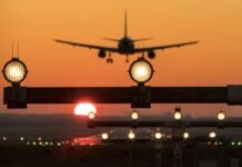 Афганцы снова прилетели в Германию: 32 человека прибыли через BER