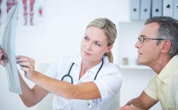 Кассовые пациенты недовольны очередями: обсуждают единый портал записи к специалистам