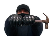 Попытка поджога подстанции в NRW: следствие проверяет «Indymedia-след» и заявление «Angry Birds»