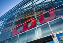 Съезд Христианско-демократического союза в Штутгарте: курс на реформы, переизбрание Мерца и возвращение Меркель