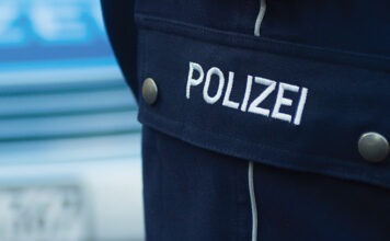 Рейд в кальянной Кройцберга: полиция ответила на обвинения Крузе