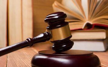 В Саксонии депутата земельного парламента судят по делу о нарушении санкций против Беларуси