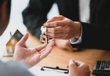 Где можно недорого купить квартиру