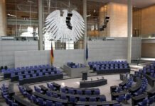 Депутатам Бундестага повысили зарплату на 4,2%