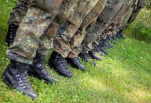 AfD требует вывода войск США: Германия под защитой или под угрозой?