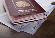 ЕС ужесточает правила для россиян: старые паспорта под запретом