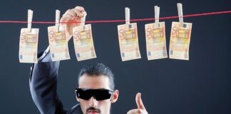 Фиктивное отцовство: миллионная схема получения социальных выплат