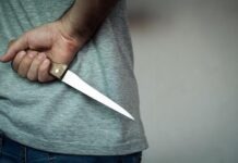 Ножевое нападение в Берлине: сириец атаковал пассажиров на остановке и в автобусе