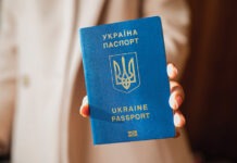 Украинские беженцы могут массово подать на гражданство с 2027 года