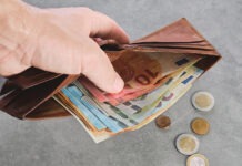 Германия планирует сократить социальные выплаты для части иностранцев